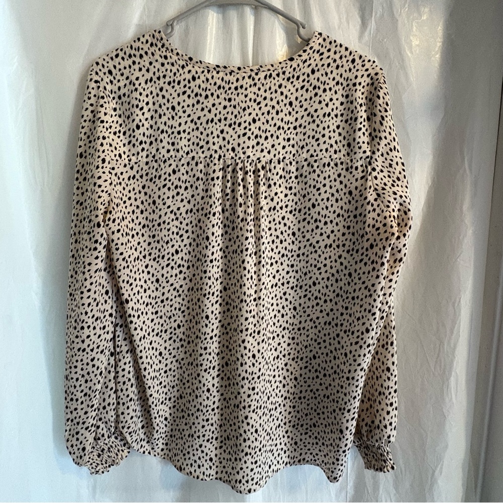 Pleione Women's Blouse Sz Medium Black & Cream Dotted Pullover Long Sleeve Work - Picture 2 of 6